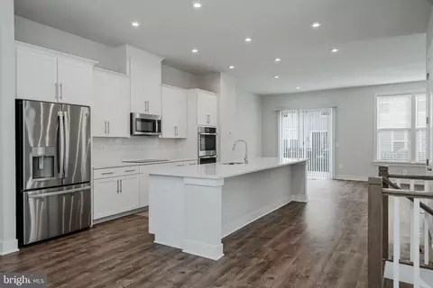 Entry Way - 2483 Liberty Loop, Herndon, VA 20171 photo 2 of 11