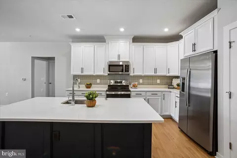 Kitchen - 1669 Bandit Loop #105A, Reston, VA 20190 photo 3 of 3