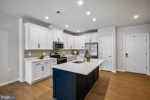 Kitchen - 1669 Bandit Loop #105A, Reston, VA 20190 photo 1 of 3