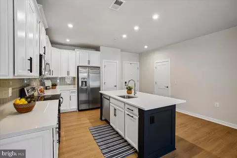 Kitchen - 1669 Bandit Loop #105A, Reston, VA 20190 photo 2 of 3