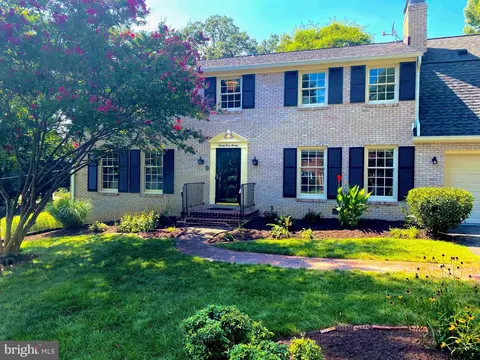 9320 Fairfax St, Alexandria, VA 22309