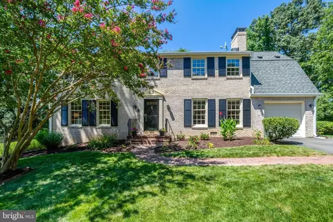 9320 Fairfax St, Alexandria, VA 22309