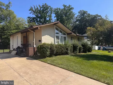 8510 Cottage St, Vienna, VA 22180