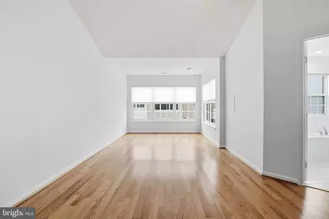 Living - 7348 Bloomington Ct, Springfield, VA 22150 photo 11 of 13