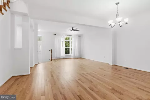 Living - 7348 Bloomington Ct, Springfield, VA 22150 photo 4 of 13