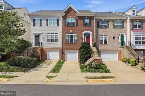 Exterior - 7348 Bloomington Ct, Springfield, VA 22150 photo 2 of 5