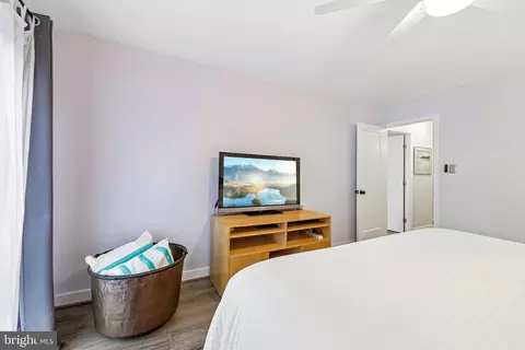 Bedroom - 11809 Breton Ct #22D, Reston, VA 20191 photo 4 of 6