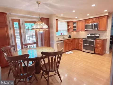 Kitchen - 5731 Heming Ave, Springfield, VA 22151 photo 2 of 4