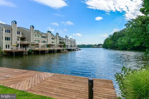 View/Area - Undisclosed, Reston, VA 20191 photo 1 of 7