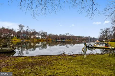 View/Area - Undisclosed, Reston, VA 20191 photo 6 of 7