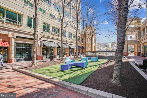 Exterior - Undisclosed, Reston, VA 20191 photo 19 of 21