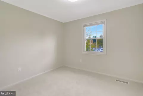 Bedroom - 8008 Carbondale Way, Springfield, VA 22153 photo 3 of 5