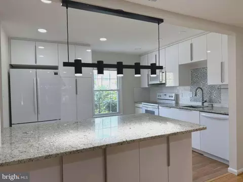Kitchen - 8008 Carbondale Way, Springfield, VA 22153 photo 5 of 5