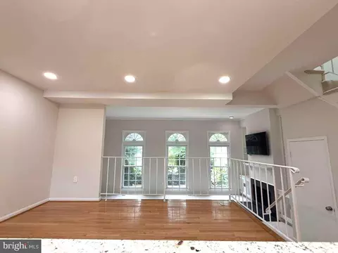 Living - 8008 Carbondale Way, Springfield, VA 22153 photo 3 of 6