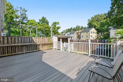 Exterior - 7733 Durer Ct, Springfield, VA 22153 photo 6 of 8