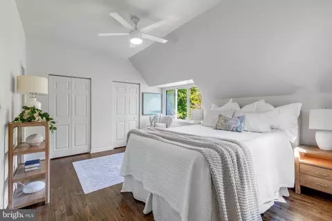 Bedroom - 1518 Farsta Ct, Reston, VA 20190 photo 1 of 3