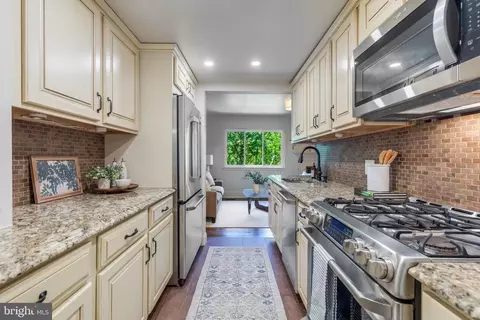 Kitchen - 1518 Farsta Ct, Reston, VA 20190 photo 1 of 2