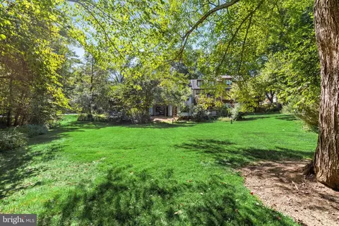 Exterior - 1518 Farsta Ct, Reston, VA 20190 photo 4 of 4