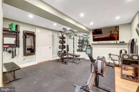 Other - 10015 Saddle Rd, Vienna, VA 22181 photo 16 of 20