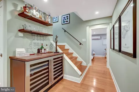Entry Way - 10015 Saddle Rd, Vienna, VA 22181 photo 6 of 6