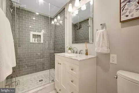 Bath - 10015 Saddle Rd, Vienna, VA 22181 photo 7 of 7
