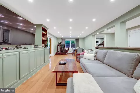 Other - 10015 Saddle Rd, Vienna, VA 22181 photo 14 of 20