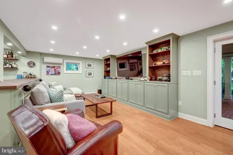 Other - 10015 Saddle Rd, Vienna, VA 22181 photo 12 of 20