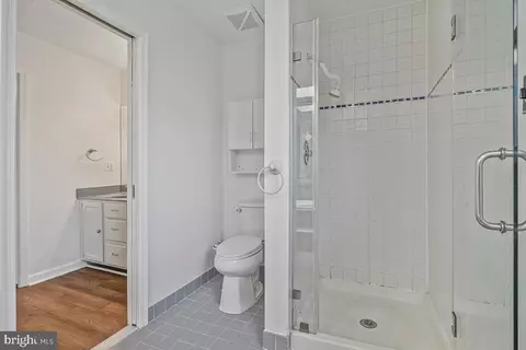 Bath - 1543 Hunting Ave, Mclean, VA 22102 photo 8 of 8