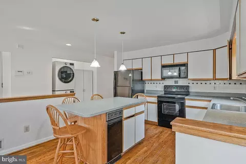 Kitchen - 1543 Hunting Ave, Mclean, VA 22102 photo 1 of 3