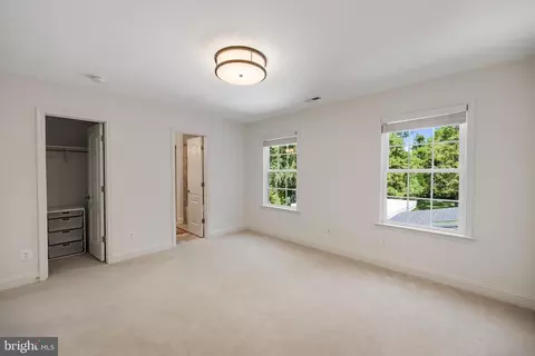 Bedroom - 6130 Ramshorn Dr, Mclean, VA 22101 photo 4 of 4