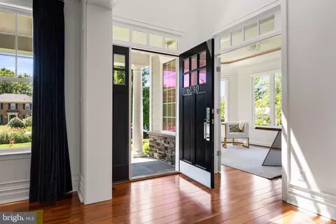 Entry Way - 6130 Ramshorn Dr, Mclean, VA 22101 photo 1 of 5