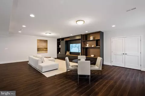 Living - 6130 Ramshorn Dr, Mclean, VA 22101 photo 2 of 2