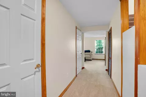 Entry Way - 14856 Basingstoke Loop, Centreville, VA 20120 photo 4 of 4
