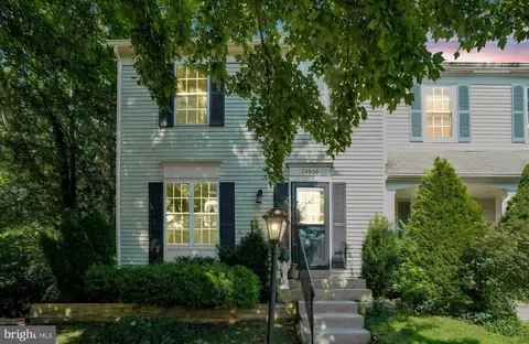 Exterior - 14856 Basingstoke Loop, Centreville, VA 20120 photo 2 of 7