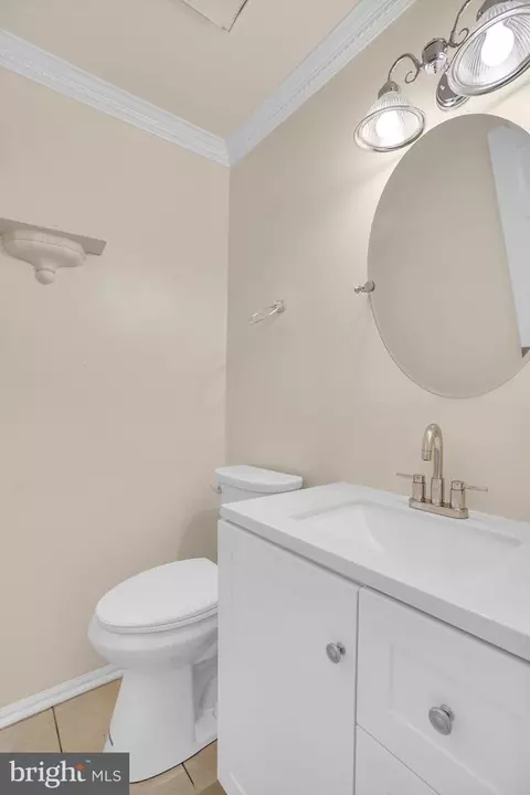 Bath - 14856 Basingstoke Loop, Centreville, VA 20120 photo 1 of 5