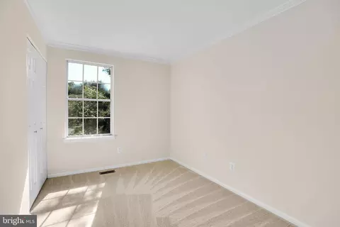 Bedroom - 14856 Basingstoke Loop, Centreville, VA 20120 photo 4 of 4