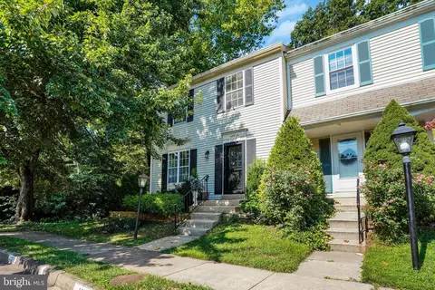 Exterior - 14856 Basingstoke Loop, Centreville, VA 20120 photo 3 of 7