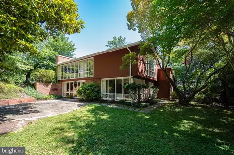 7407 Recard Ln, Alexandria, VA 22307