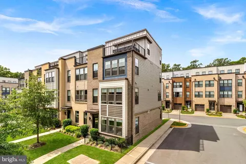 Exterior - 1650 Bandit Loop, Reston, VA 20190 photo 2 of 11