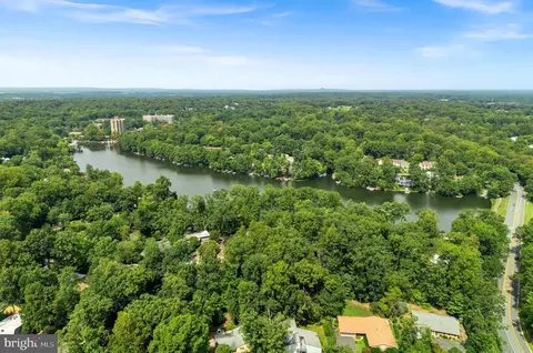 View/Area - 1650 Bandit Loop, Reston, VA 20190 photo 4 of 6