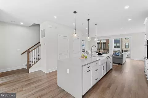 Entry Way - 1650 Bandit Loop, Reston, VA 20190 photo 3 of 5