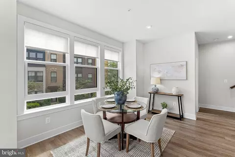 Dining - 1650 Bandit Loop, Reston, VA 20190 photo 1 of 1