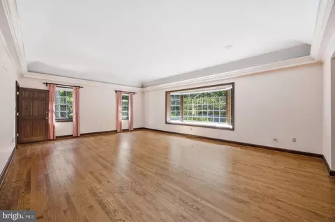Living - 9187 Old Dominion Dr, Mclean, VA 22102 photo 2 of 11