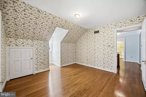 Bedroom - 9187 Old Dominion Dr, Mclean, VA 22102 photo 10 of 11