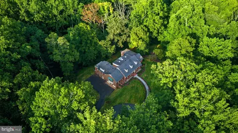 Other - 9187 Old Dominion Dr, Mclean, VA 22102 photo 14 of 31