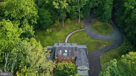 Other - 9187 Old Dominion Dr, Mclean, VA 22102 photo 18 of 31