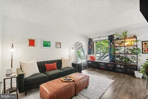 Living - 2104 Cartwright Pl, Reston, VA 20191 photo 1 of 1