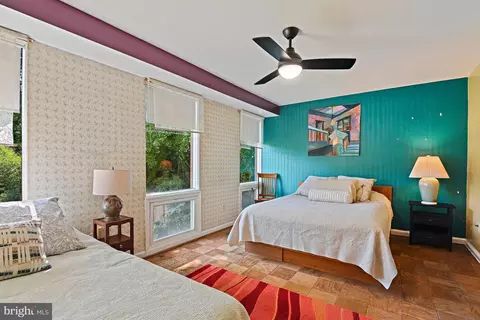 Bedroom - 1438 Waggaman Cir, Mclean, VA 22101 photo 7 of 8
