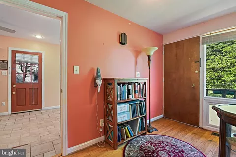 Entry Way - 1438 Waggaman Cir, Mclean, VA 22101 photo 1 of 3