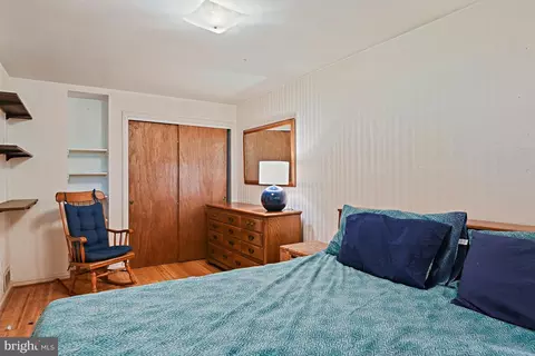 Bedroom - 1438 Waggaman Cir, Mclean, VA 22101 photo 6 of 8